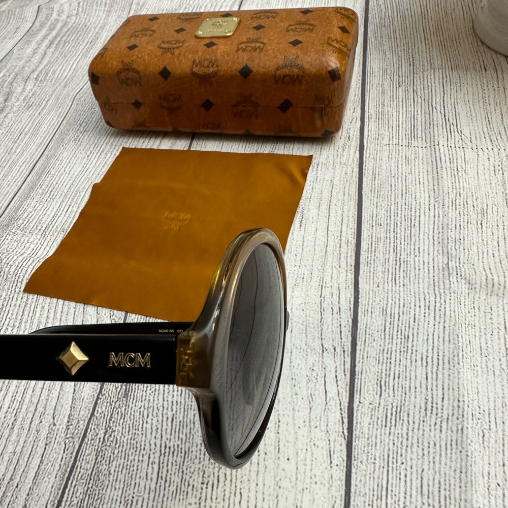 MCM sunglasses - Picture 4 of 12